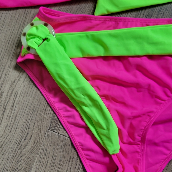 Bikini absolutely stunning medium shein - Picture 3 of 7